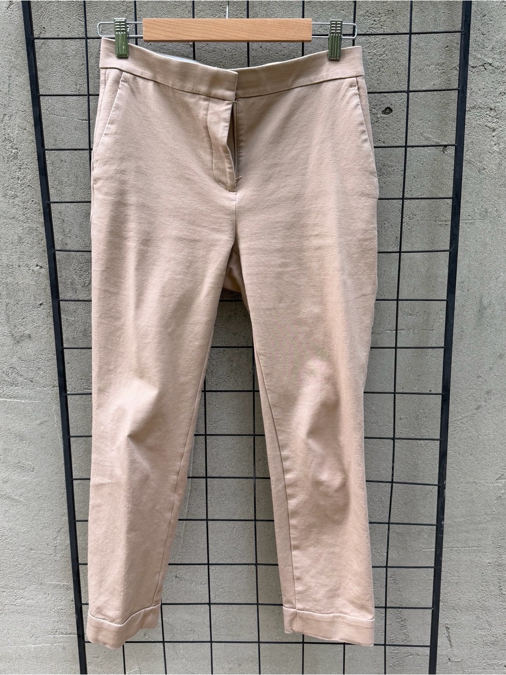 ANN TAYLOR • Neutral Beige Slim Tapered Pants